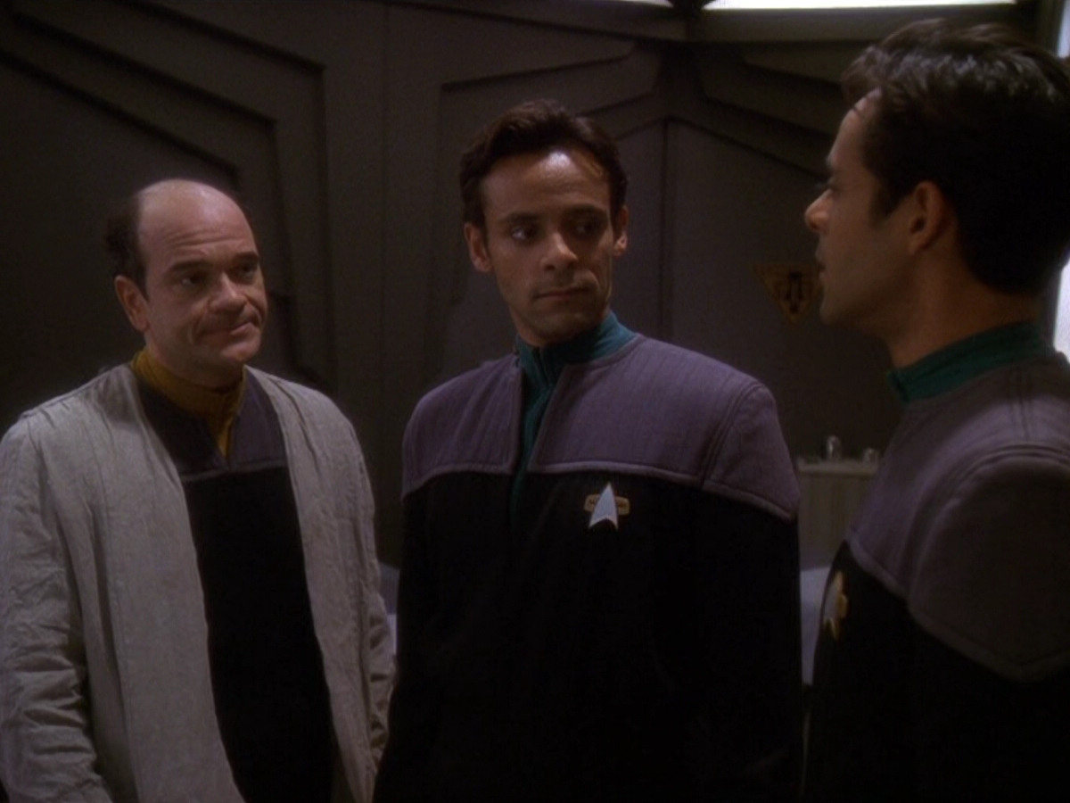 extant_StarTrek_DS9_5x16-DoctorBashirIPresume_00975.jpg