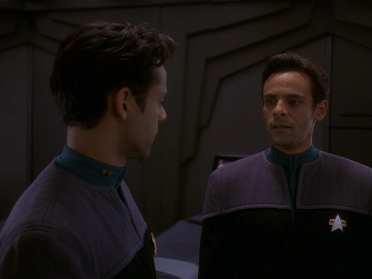 extant_StarTrek_DS9_5x16-DoctorBashirIPresume_00979.jpg