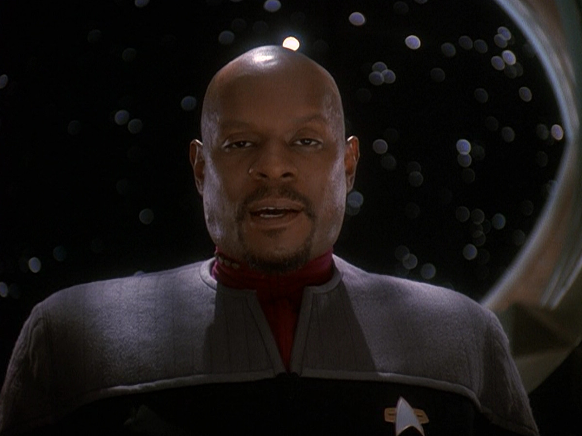 extant_StarTrek_DS9_5x16-DoctorBashirIPresume_01009.jpg