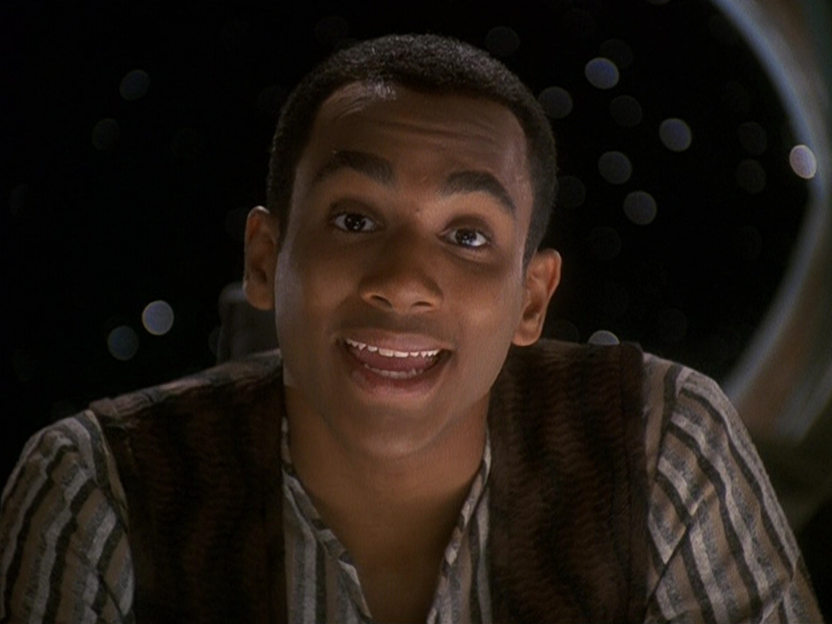 extant_StarTrek_DS9_5x16-DoctorBashirIPresume_01023.jpg