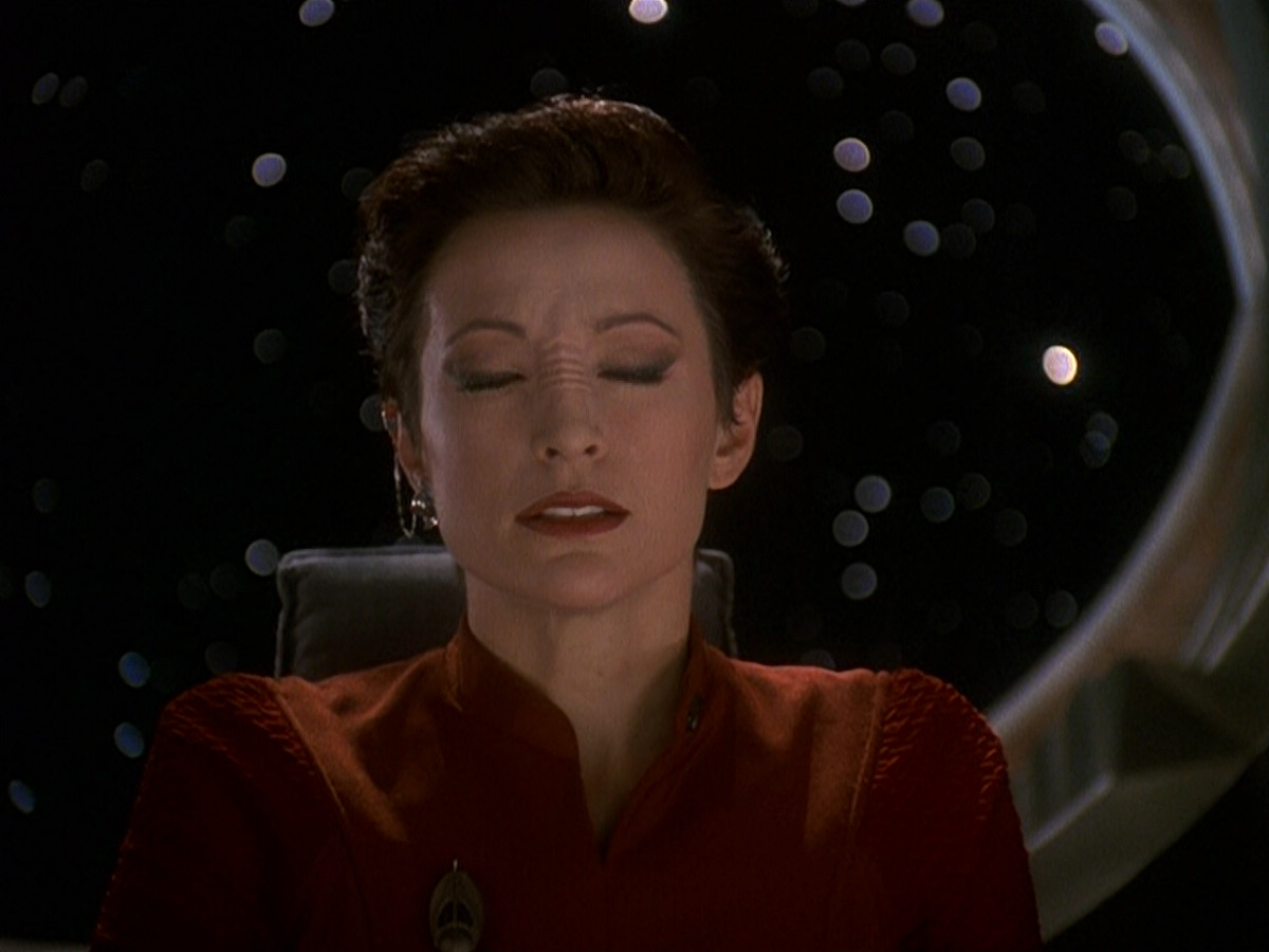 extant_StarTrek_DS9_5x16-DoctorBashirIPresume_01028.jpg