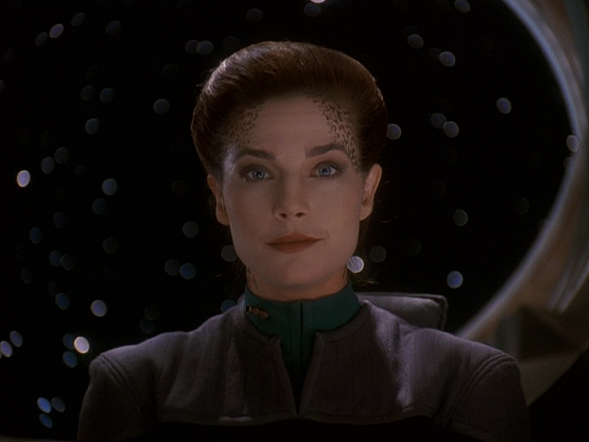 extant_StarTrek_DS9_5x16-DoctorBashirIPresume_01040.jpg