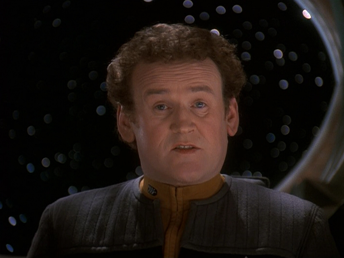 extant_StarTrek_DS9_5x16-DoctorBashirIPresume_01083.jpg