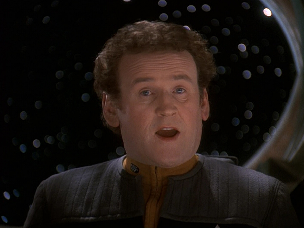 extant_StarTrek_DS9_5x16-DoctorBashirIPresume_01086.jpg