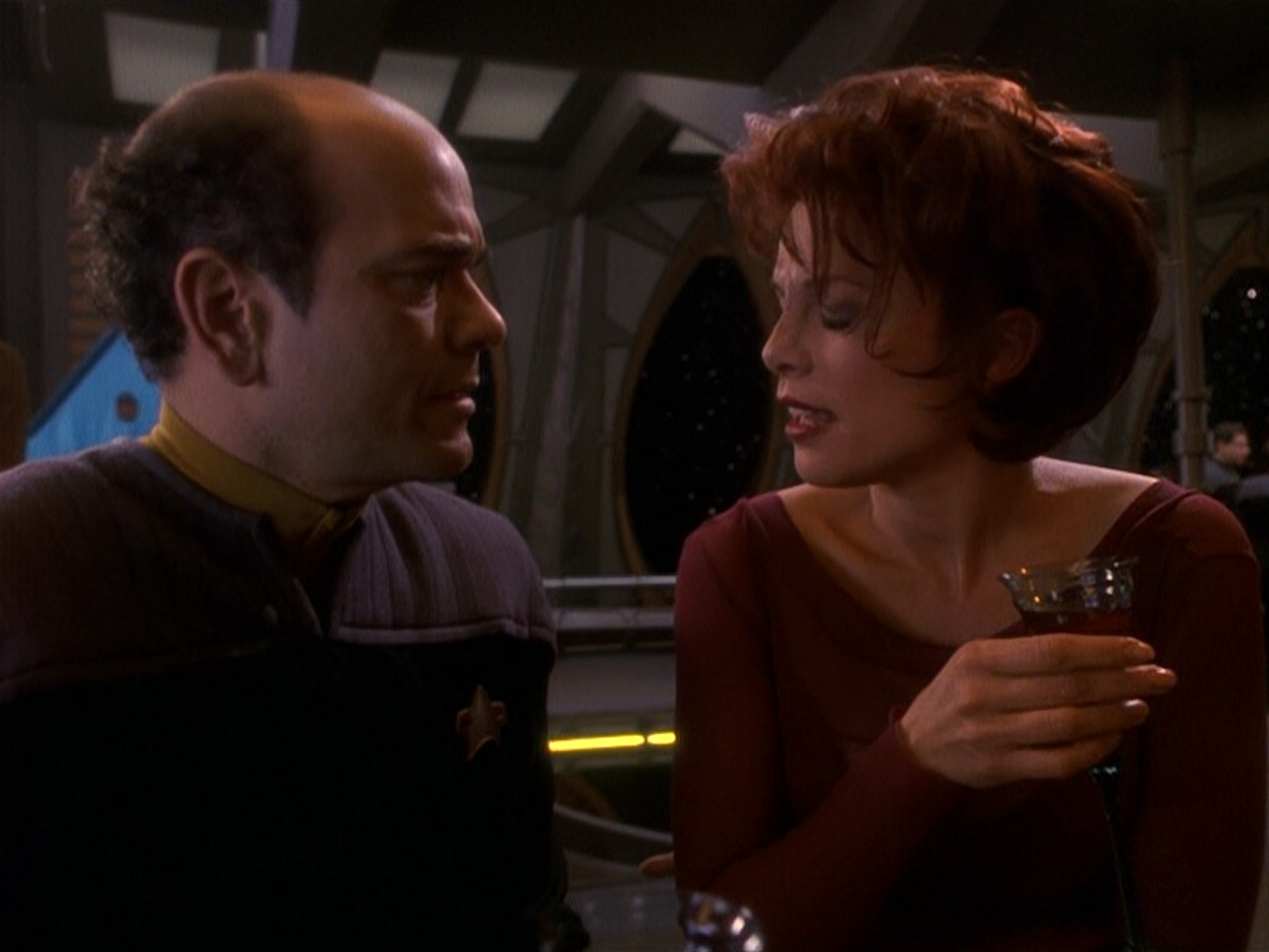 extant_StarTrek_DS9_5x16-DoctorBashirIPresume_01204.jpg