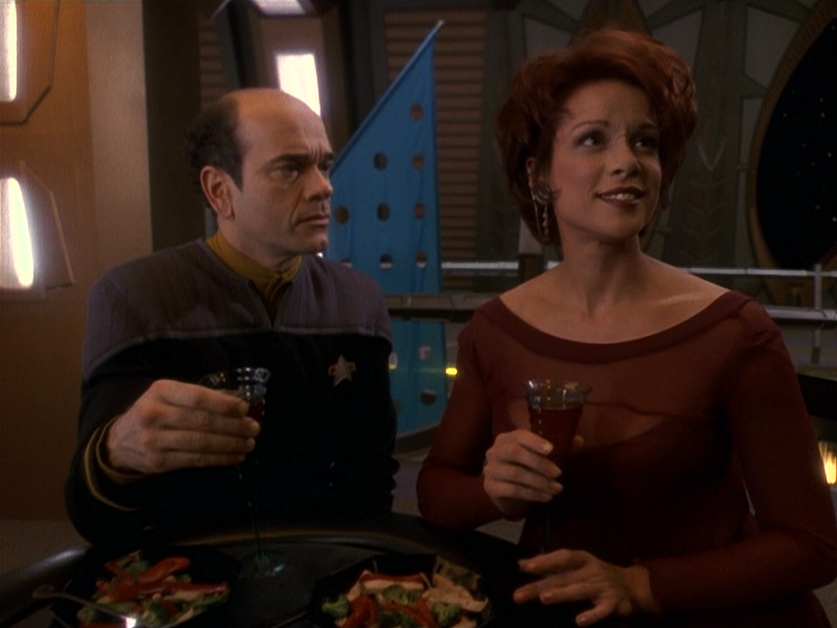 extant_StarTrek_DS9_5x16-DoctorBashirIPresume_01221.jpg