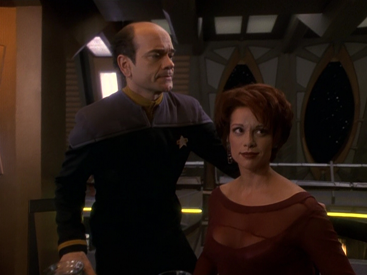 extant_StarTrek_DS9_5x16-DoctorBashirIPresume_01232.jpg