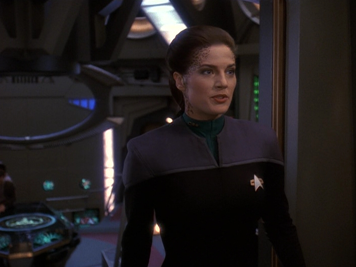 extant_StarTrek_DS9_5x16-DoctorBashirIPresume_01318.jpg