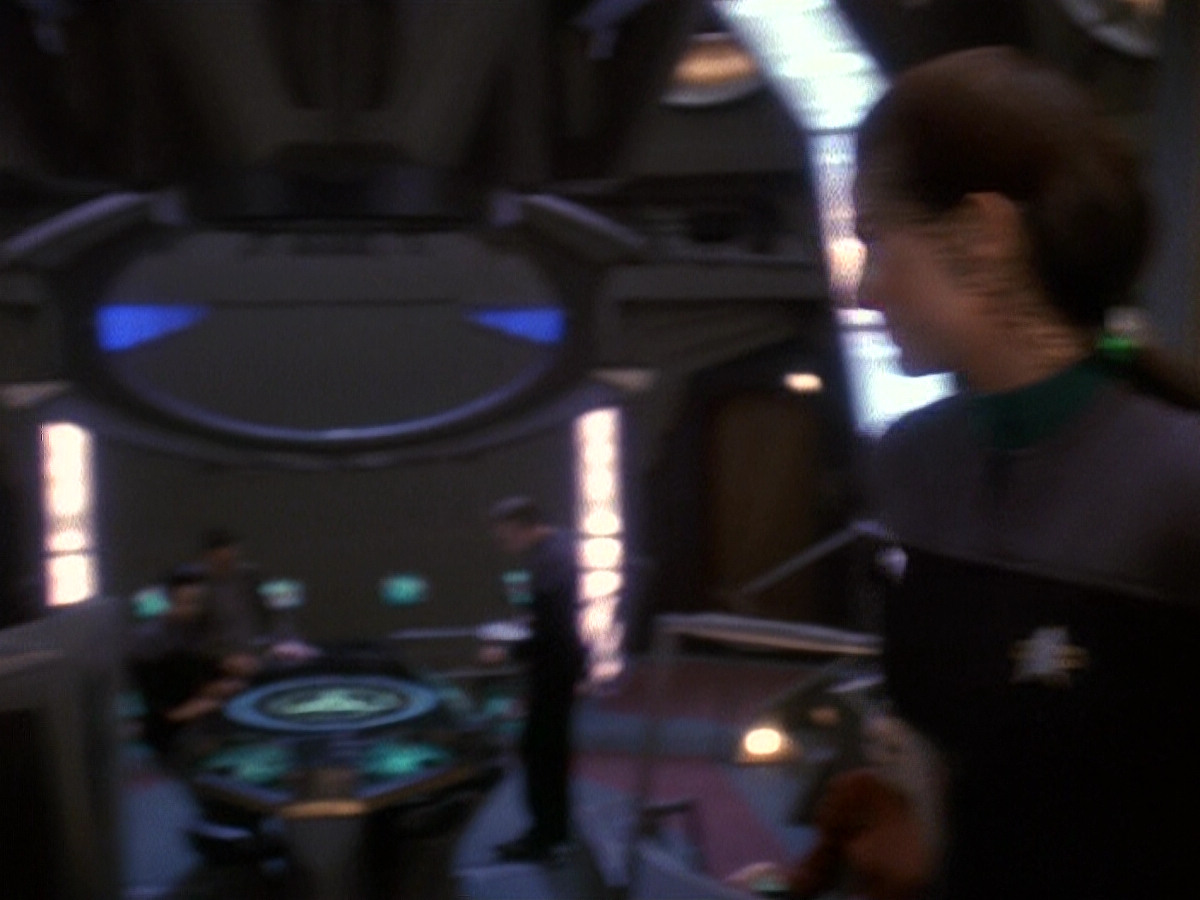 extant_StarTrek_DS9_5x16-DoctorBashirIPresume_01330.jpg