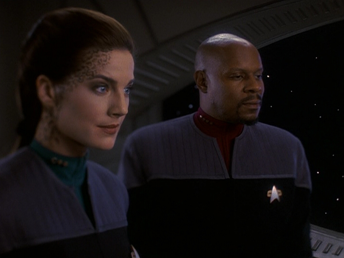 extant_StarTrek_DS9_5x16-DoctorBashirIPresume_01421.jpg