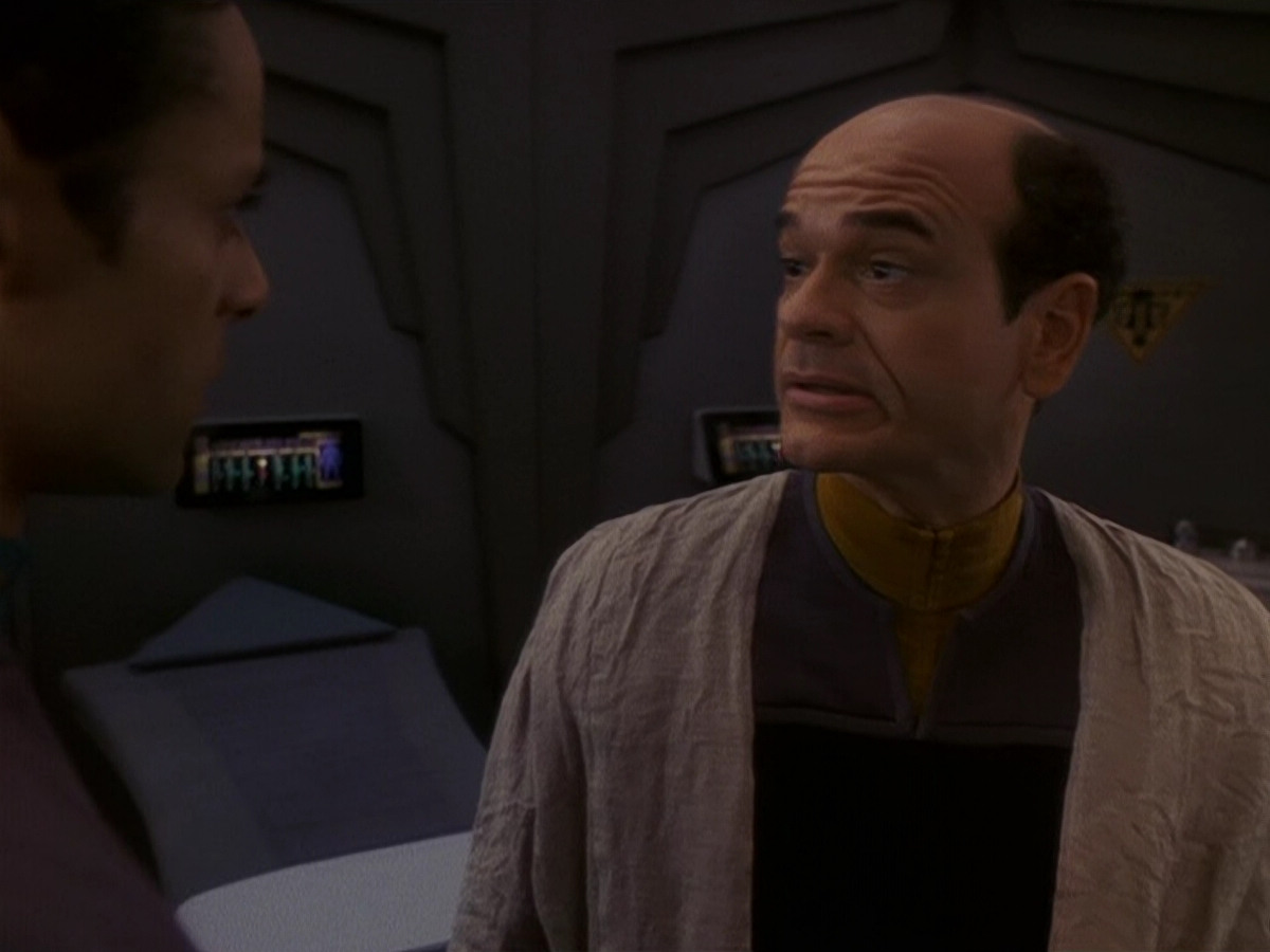 extant_StarTrek_DS9_5x16-DoctorBashirIPresume_01593.jpg