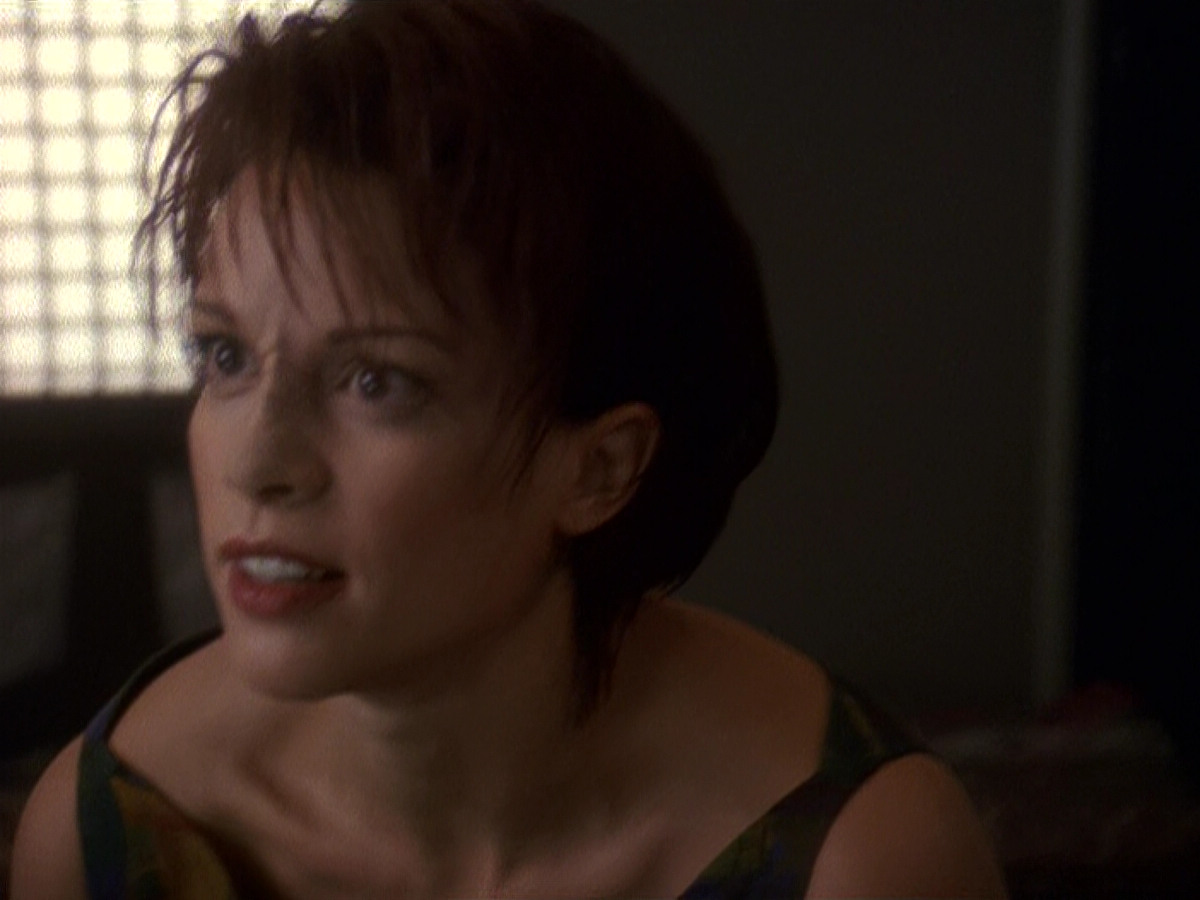 extant_StarTrek_DS9_5x16-DoctorBashirIPresume_01742.jpg