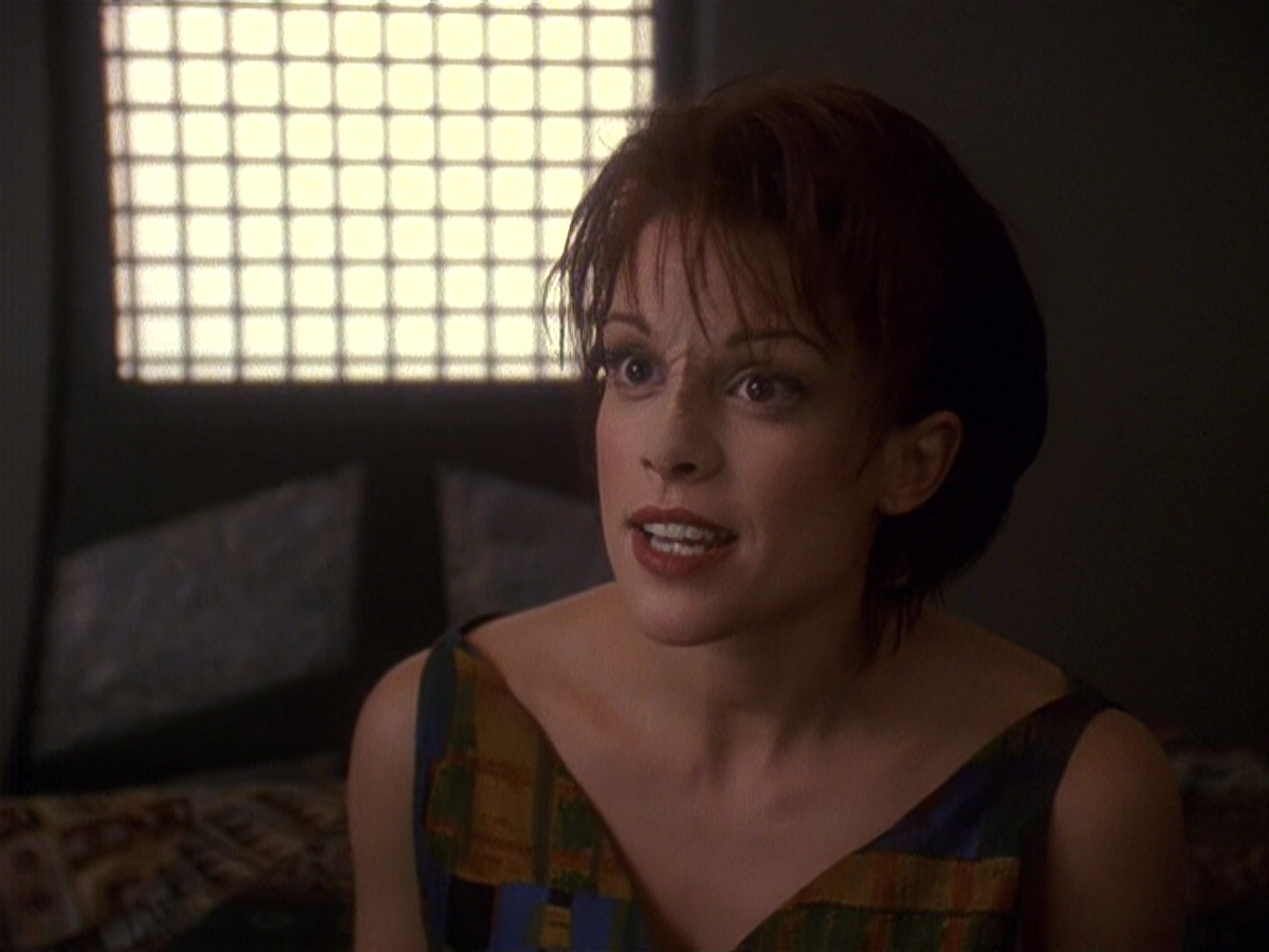 extant_StarTrek_DS9_5x16-DoctorBashirIPresume_01751.jpg