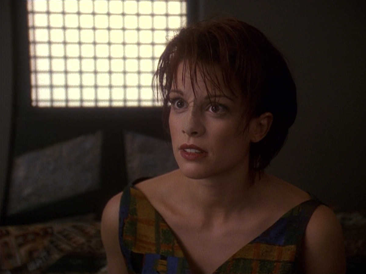 extant_StarTrek_DS9_5x16-DoctorBashirIPresume_01753.jpg