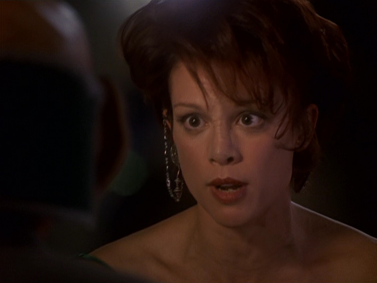 extant_StarTrek_DS9_5x16-DoctorBashirIPresume_02071.jpg