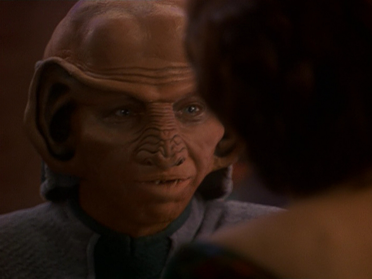 extant_StarTrek_DS9_5x16-DoctorBashirIPresume_02082.jpg