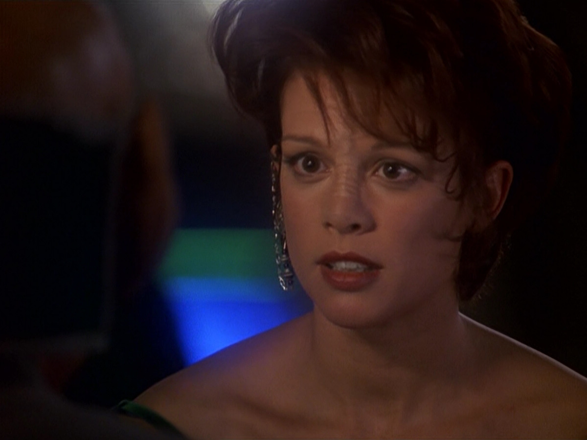 extant_StarTrek_DS9_5x16-DoctorBashirIPresume_02087.jpg