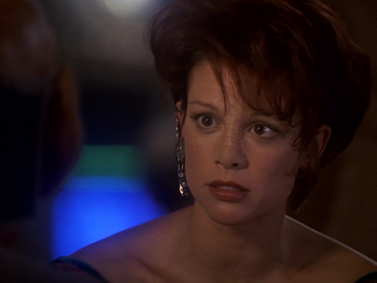 extant_StarTrek_DS9_5x16-DoctorBashirIPresume_02094.jpg