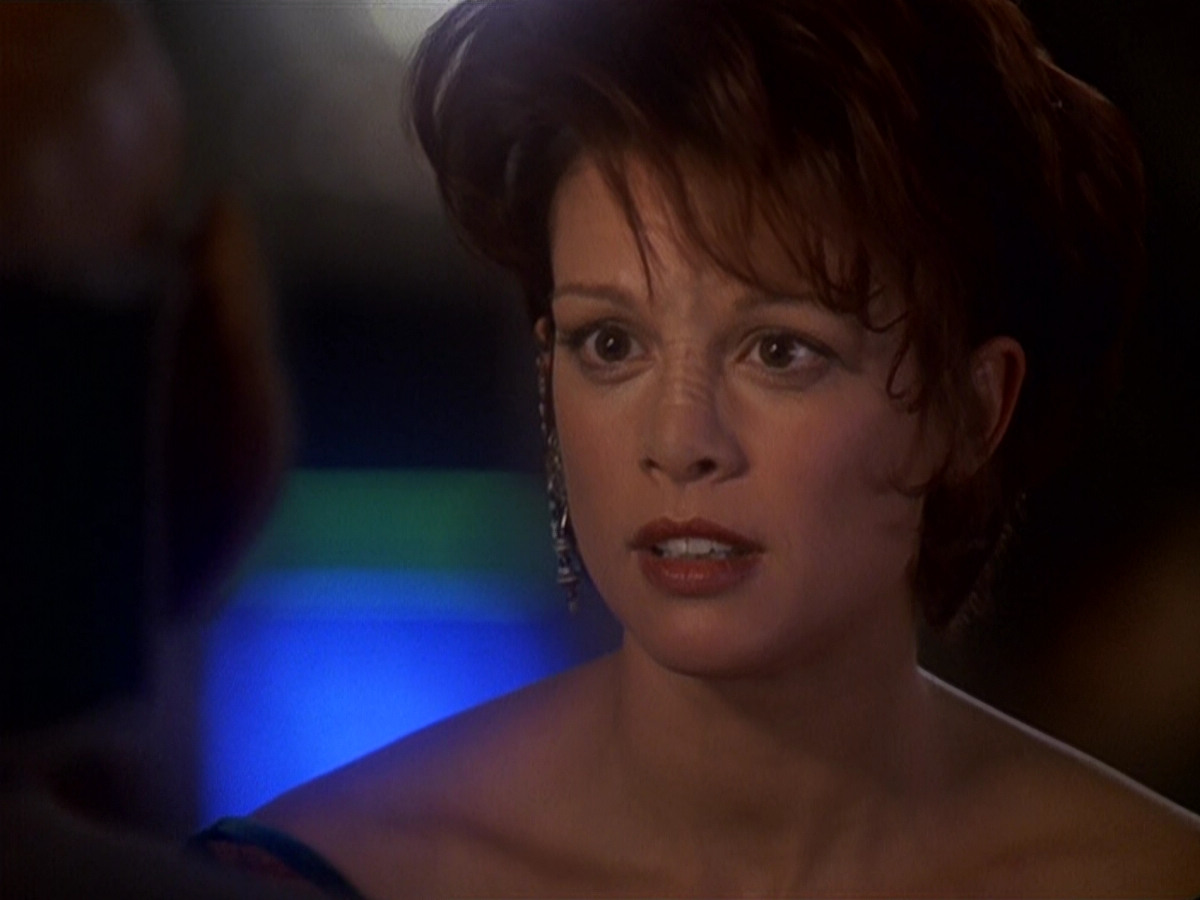 extant_StarTrek_DS9_5x16-DoctorBashirIPresume_02097.jpg