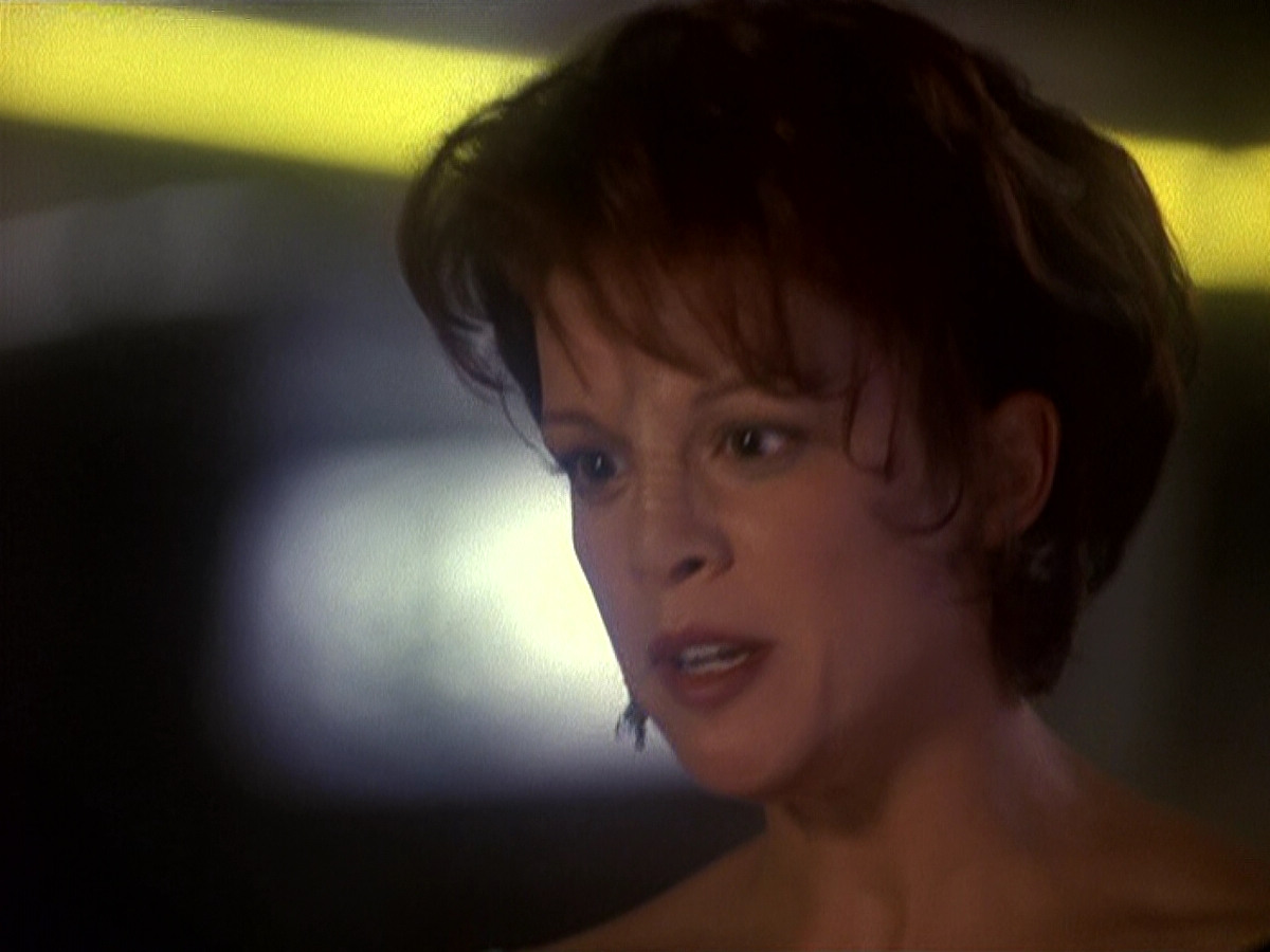 extant_StarTrek_DS9_5x16-DoctorBashirIPresume_02135.jpg