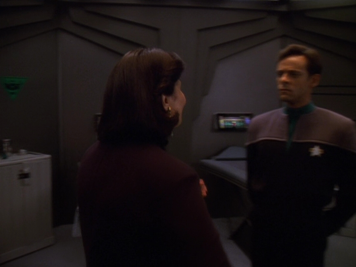 extant_StarTrek_DS9_5x16-DoctorBashirIPresume_02248.jpg