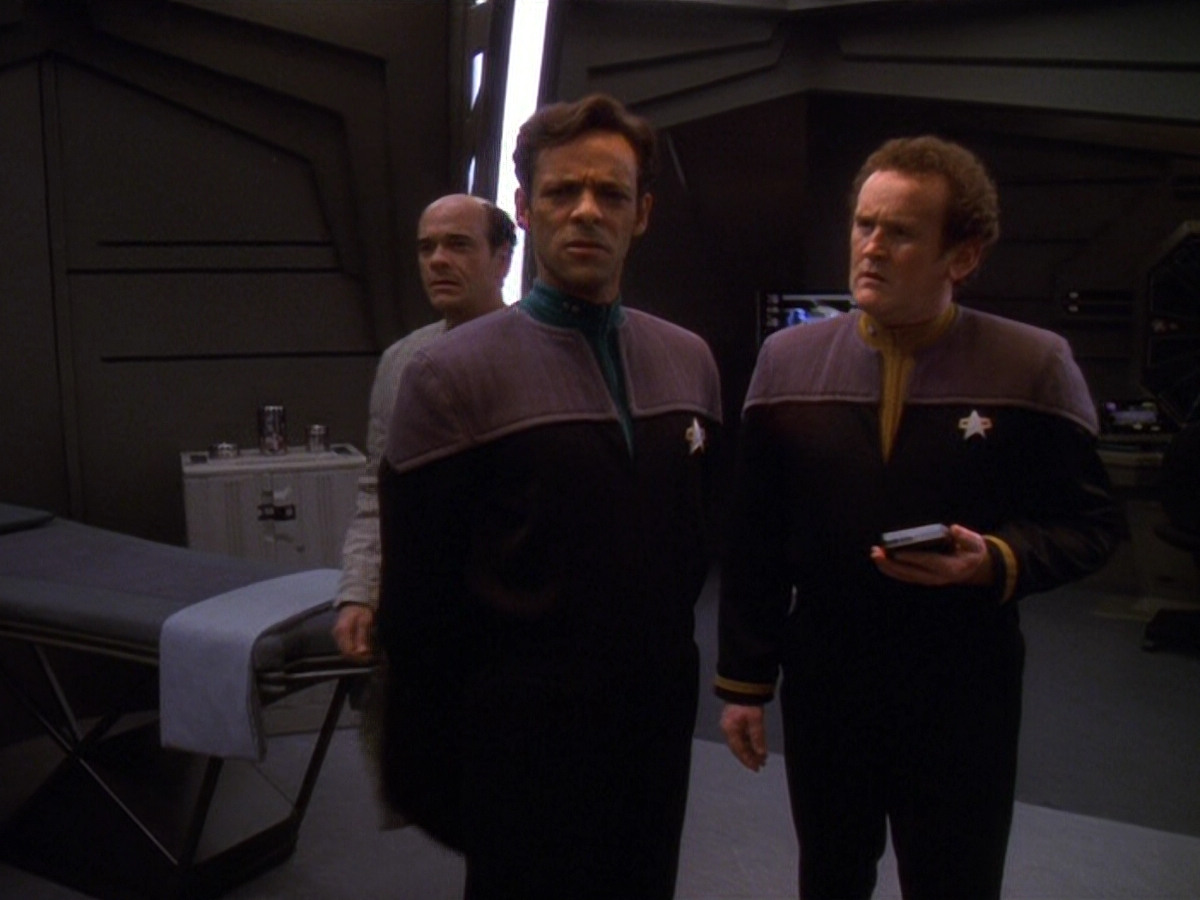 extant_StarTrek_DS9_5x16-DoctorBashirIPresume_02283.jpg