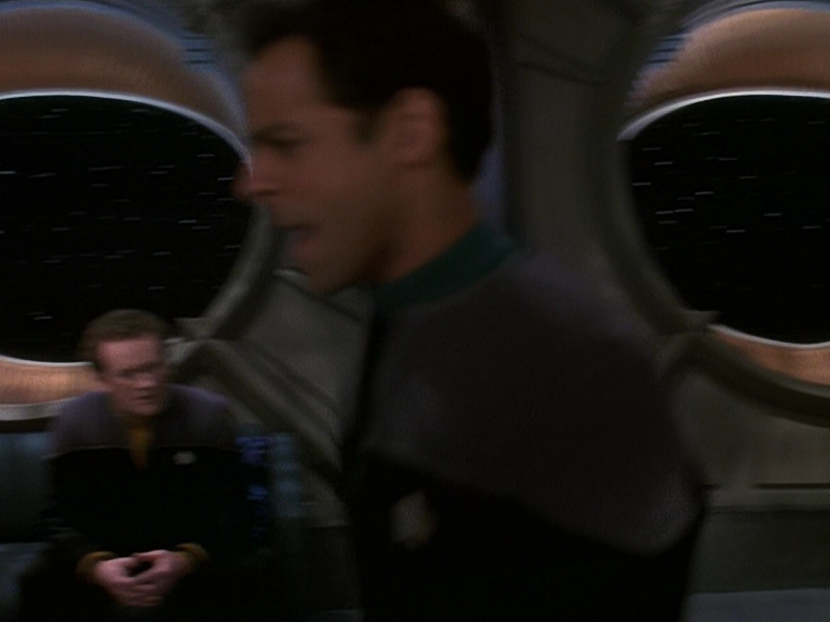 extant_StarTrek_DS9_5x16-DoctorBashirIPresume_02307.jpg