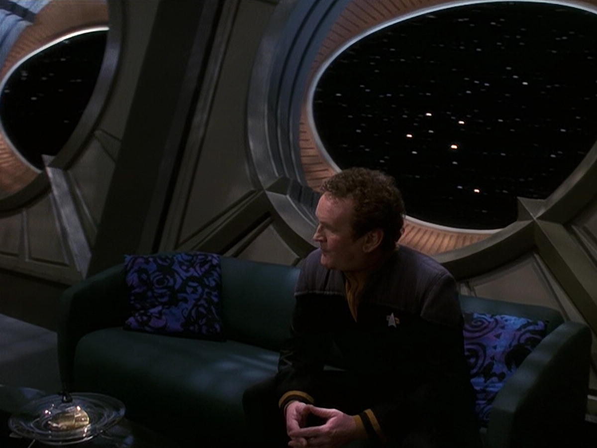 extant_StarTrek_DS9_5x16-DoctorBashirIPresume_02310.jpg