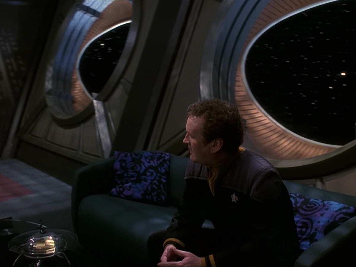 extant_StarTrek_DS9_5x16-DoctorBashirIPresume_02311.jpg