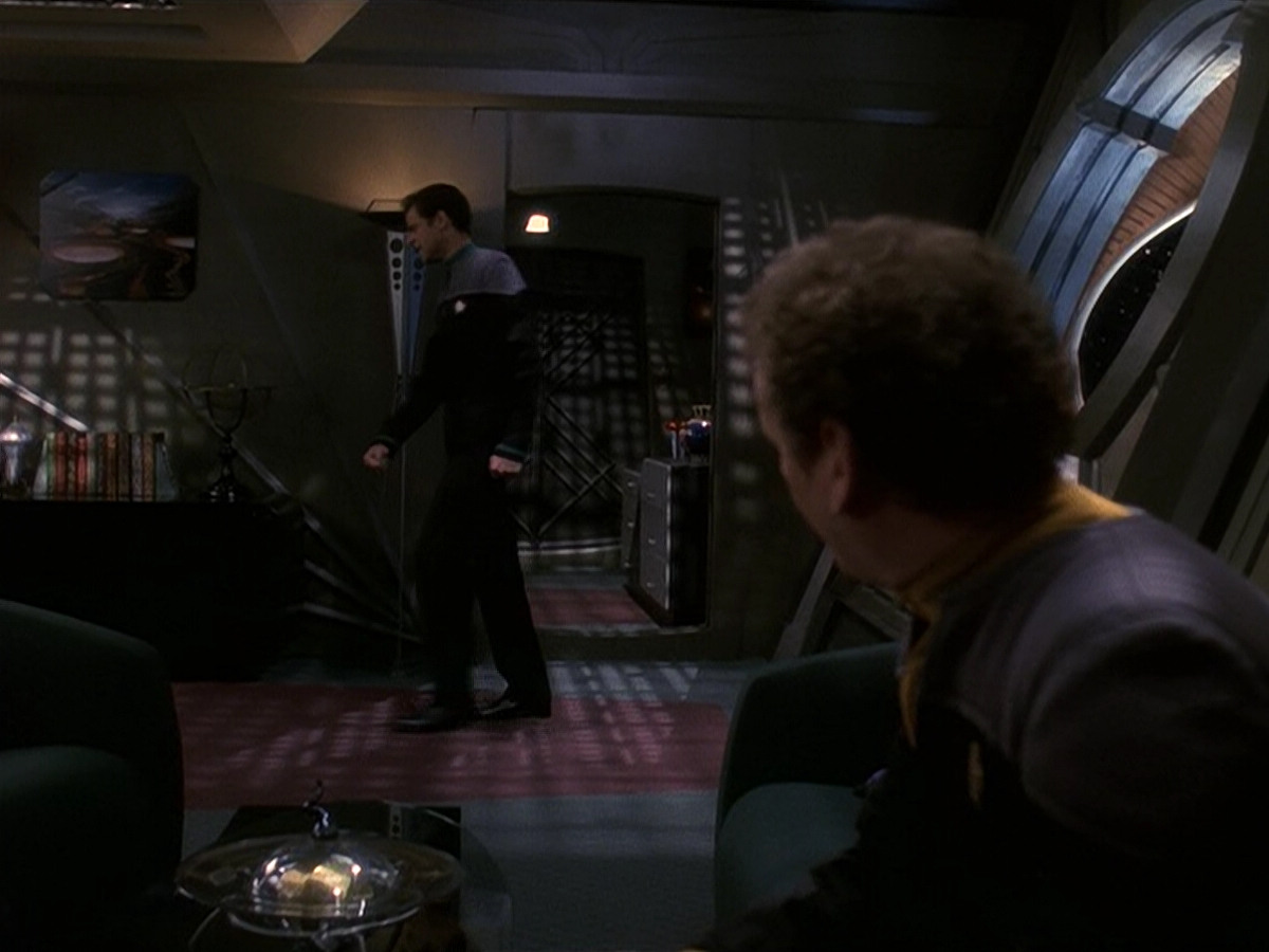 extant_StarTrek_DS9_5x16-DoctorBashirIPresume_02317.jpg