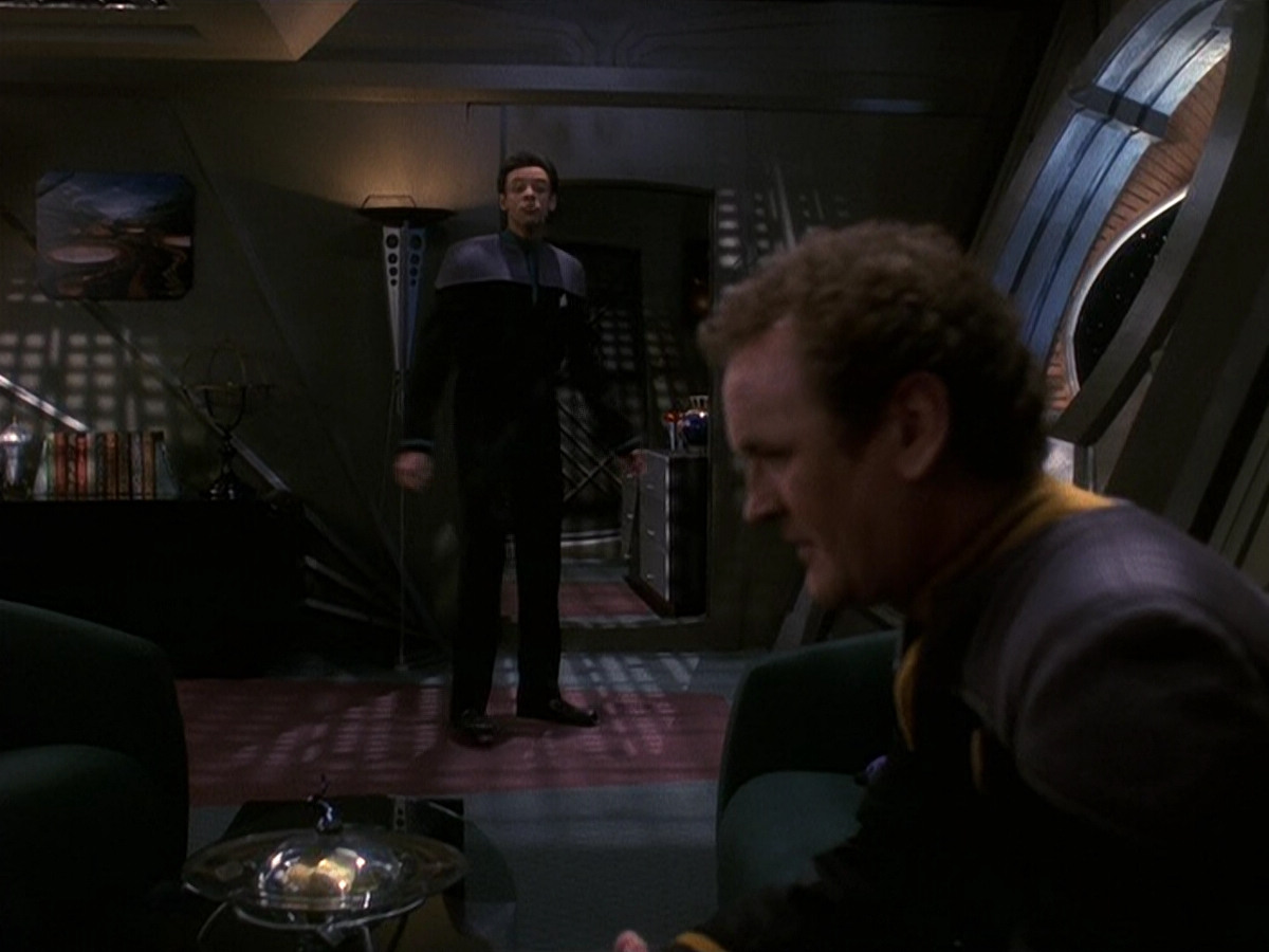 extant_StarTrek_DS9_5x16-DoctorBashirIPresume_02322.jpg