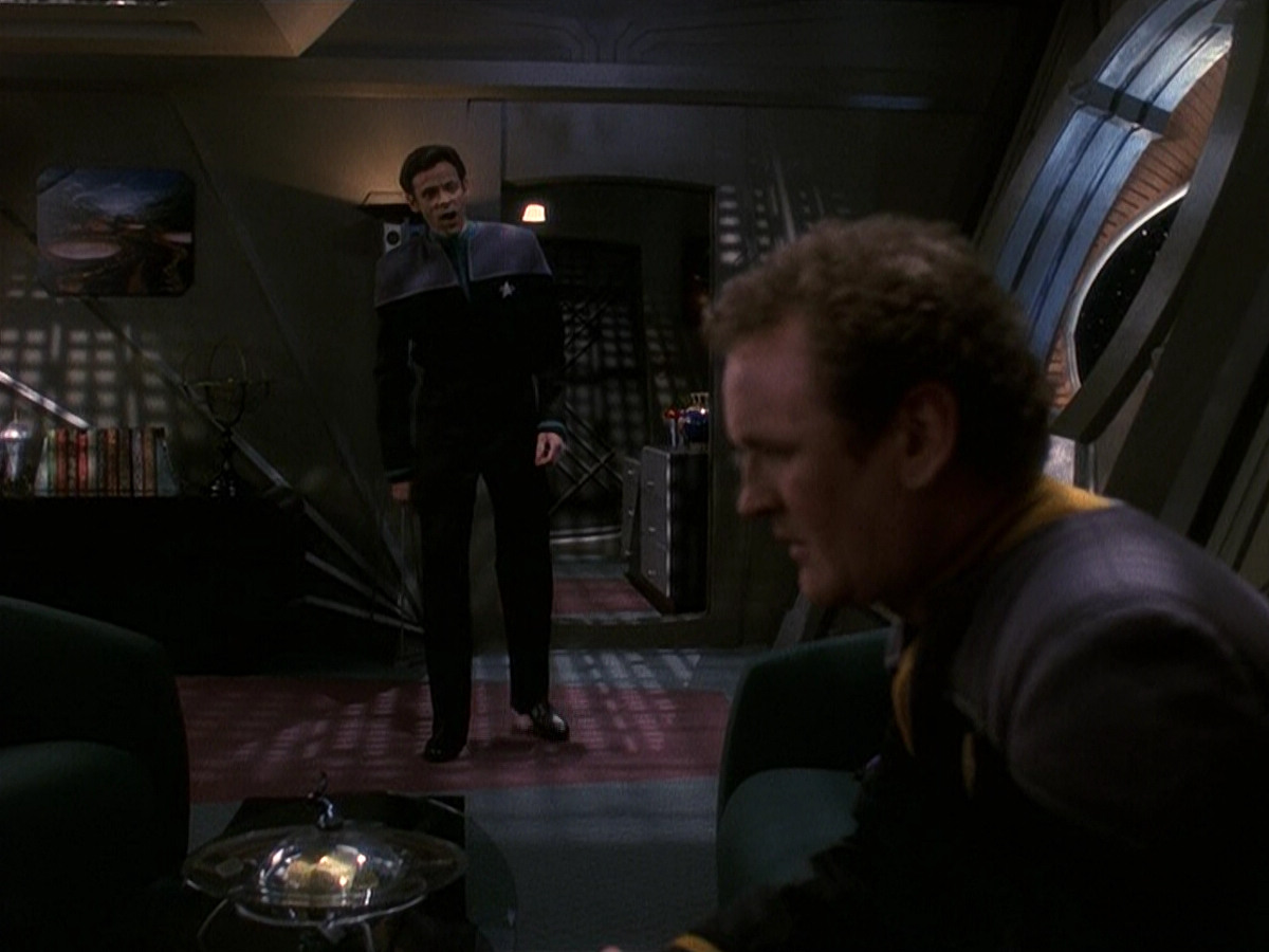 extant_StarTrek_DS9_5x16-DoctorBashirIPresume_02323.jpg