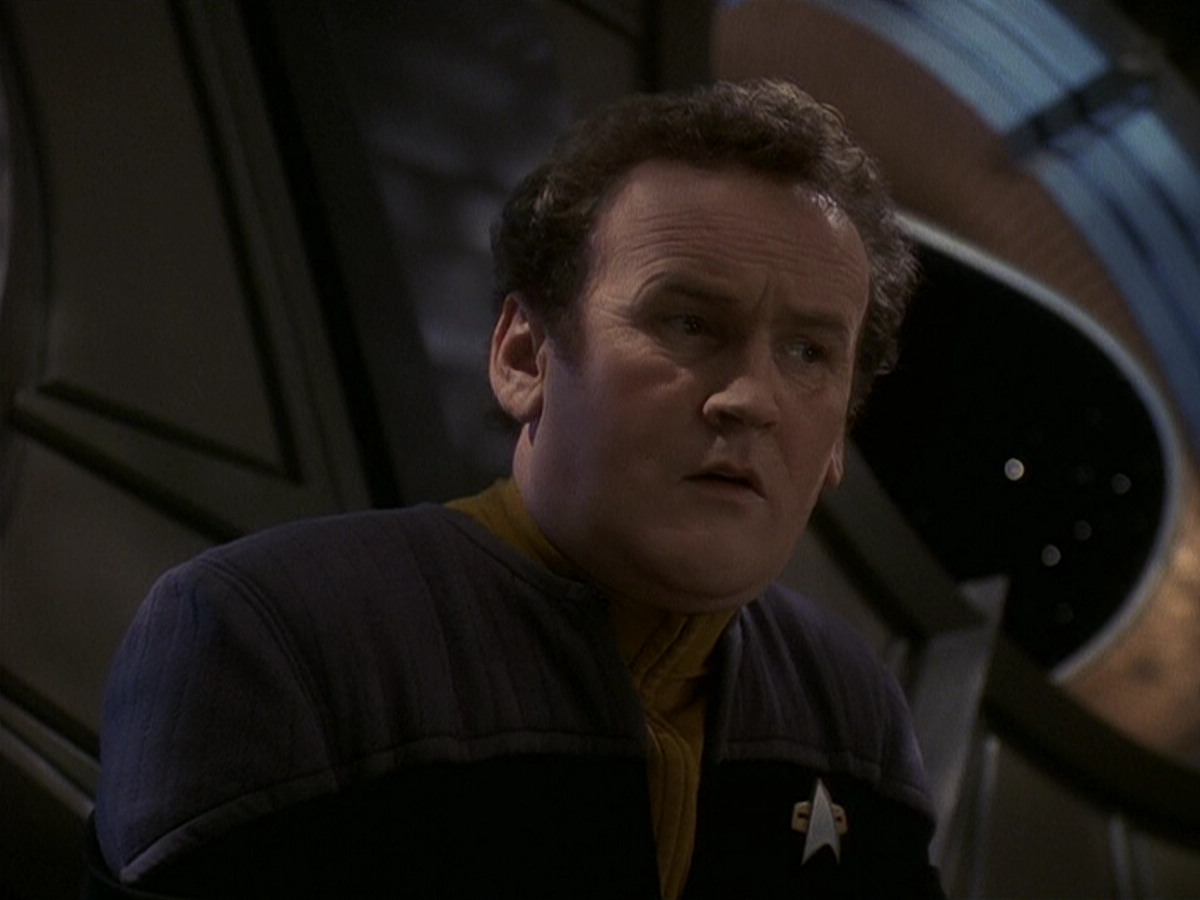 extant_StarTrek_DS9_5x16-DoctorBashirIPresume_02402.jpg