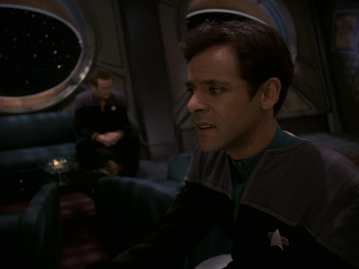 extant_StarTrek_DS9_5x16-DoctorBashirIPresume_02447.jpg
