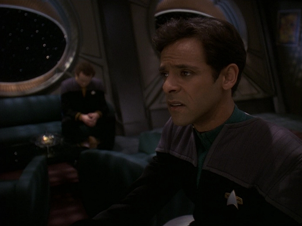 extant_StarTrek_DS9_5x16-DoctorBashirIPresume_02482.jpg