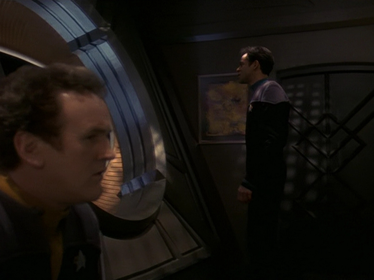 extant_StarTrek_DS9_5x16-DoctorBashirIPresume_02584.jpg