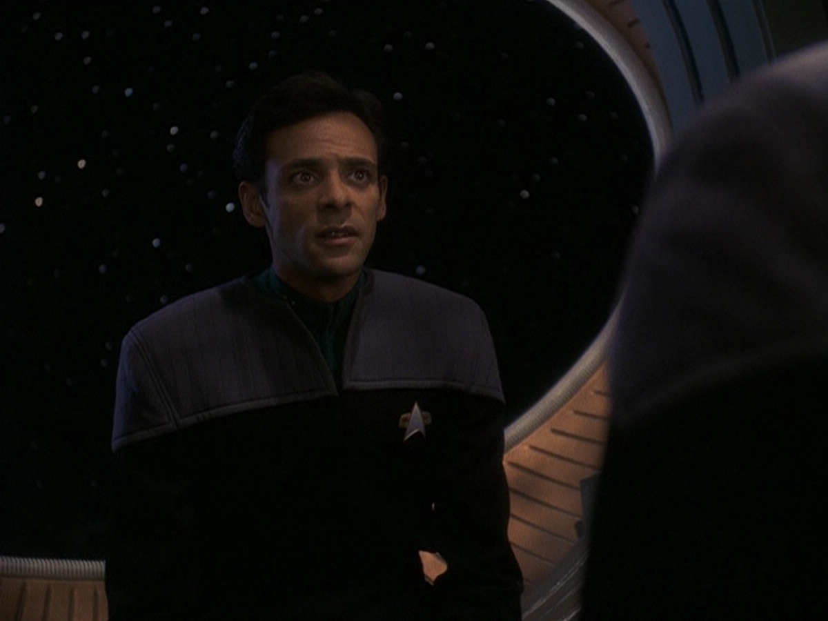 extant_StarTrek_DS9_5x16-DoctorBashirIPresume_02684.jpg