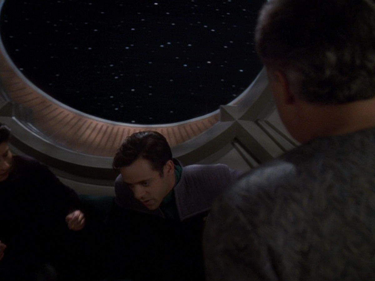 extant_StarTrek_DS9_5x16-DoctorBashirIPresume_02896.jpg