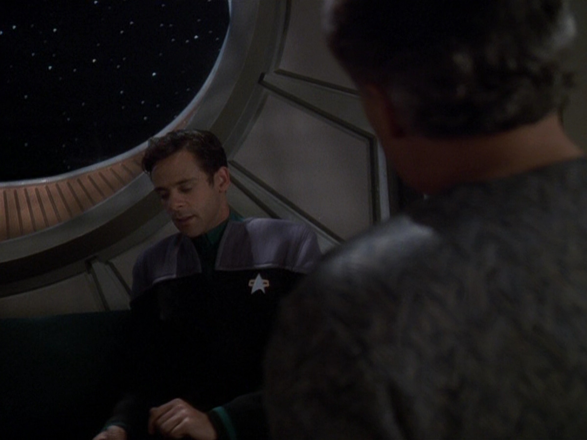 extant_StarTrek_DS9_5x16-DoctorBashirIPresume_02900.jpg