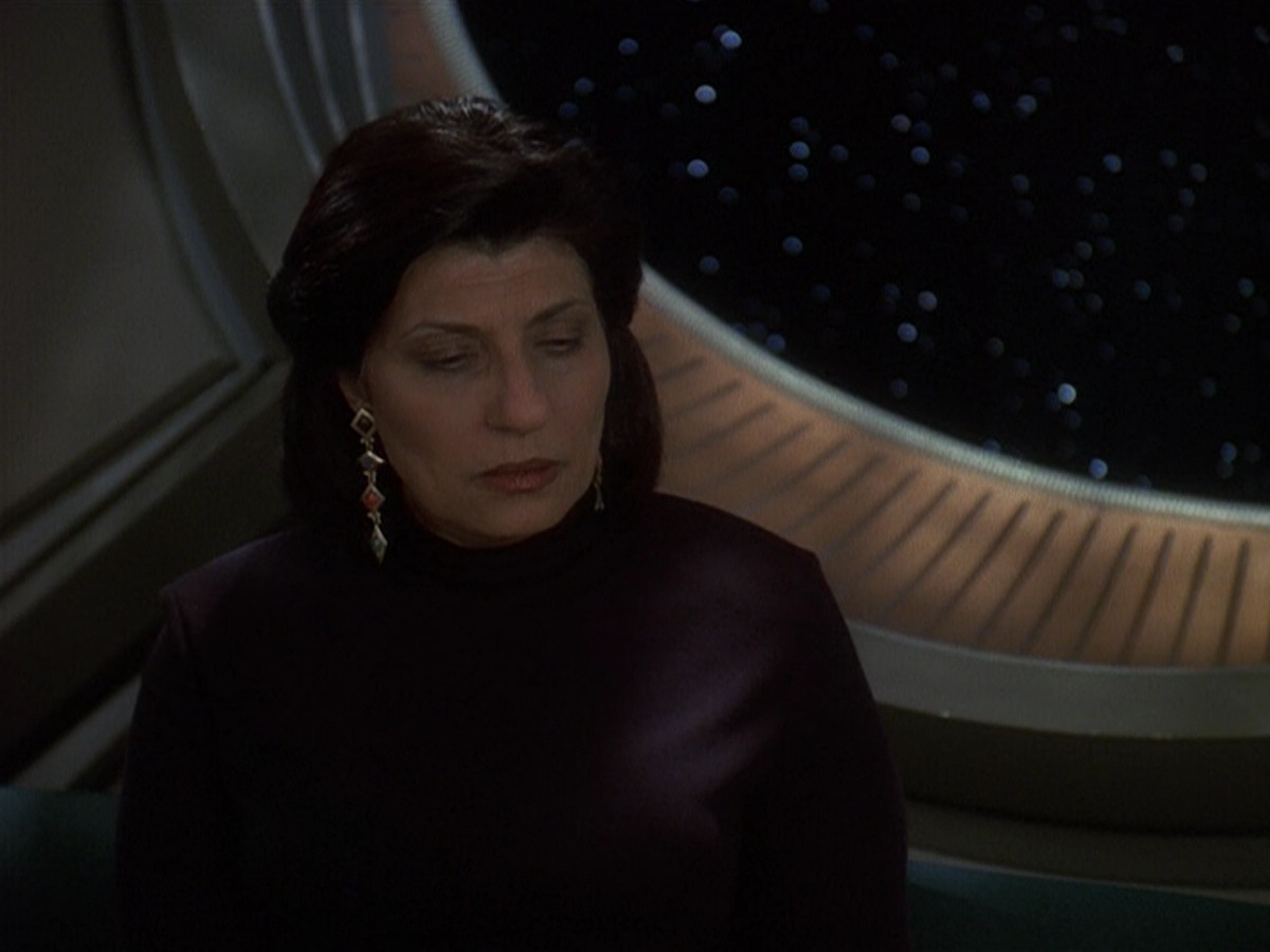 extant_StarTrek_DS9_5x16-DoctorBashirIPresume_02961.jpg