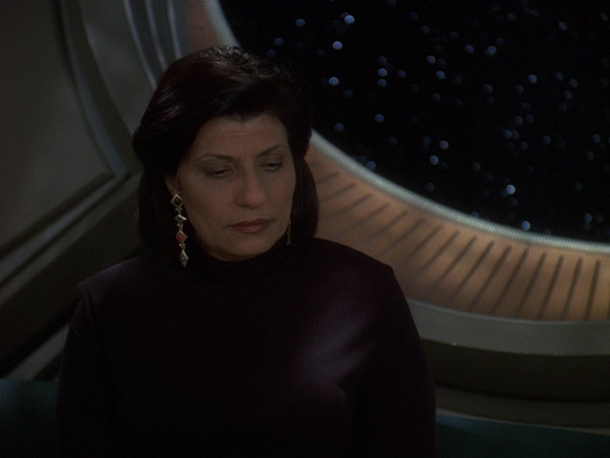 extant_StarTrek_DS9_5x16-DoctorBashirIPresume_02962.jpg