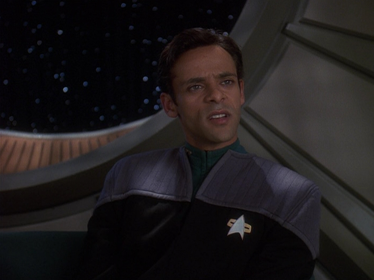 extant_StarTrek_DS9_5x16-DoctorBashirIPresume_03003.jpg