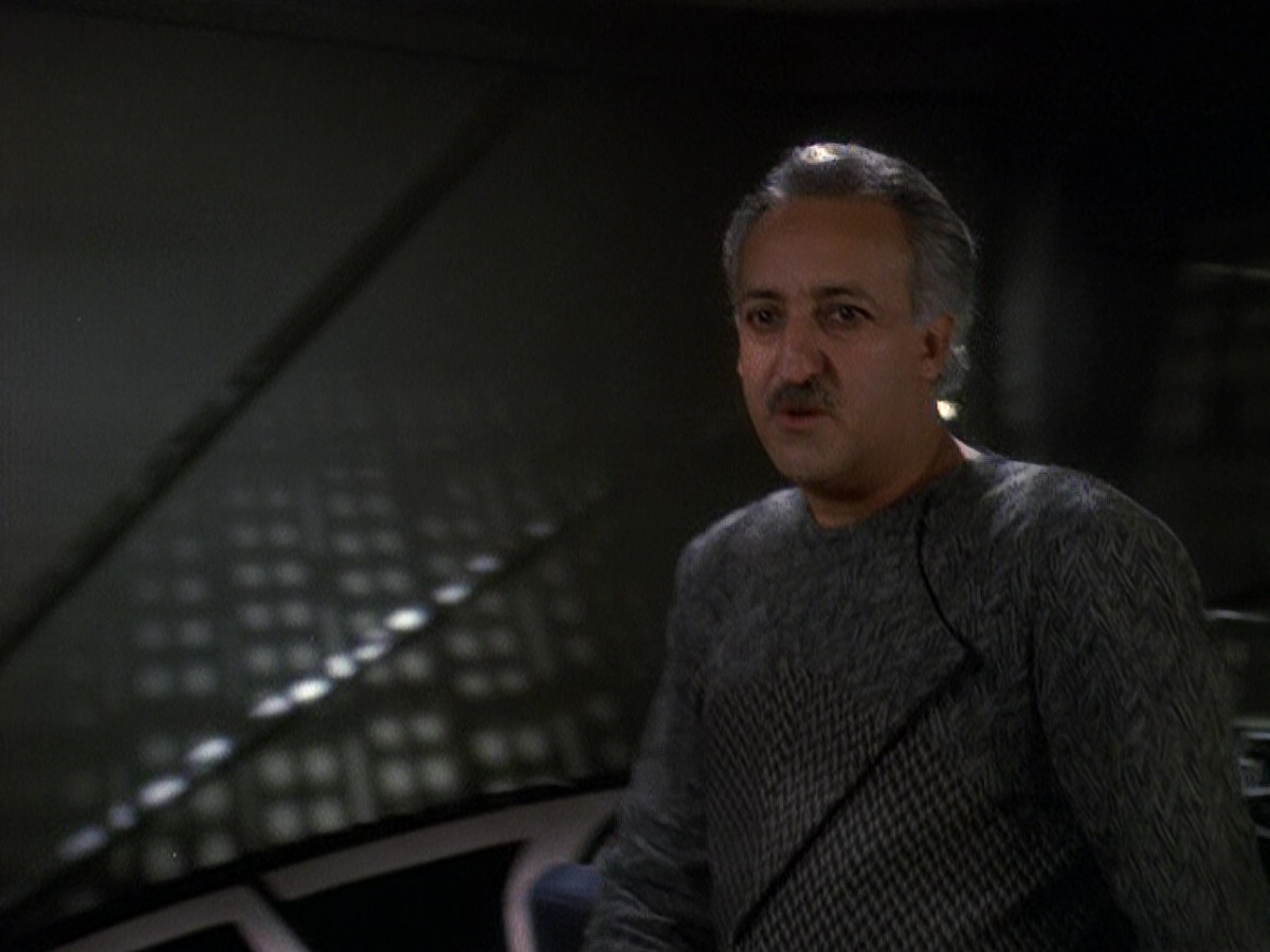 extant_StarTrek_DS9_5x16-DoctorBashirIPresume_03023.jpg