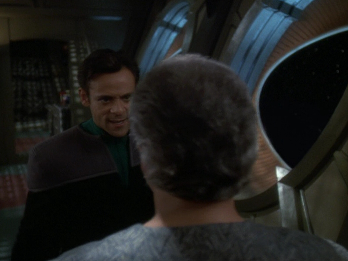 extant_StarTrek_DS9_5x16-DoctorBashirIPresume_03055.jpg