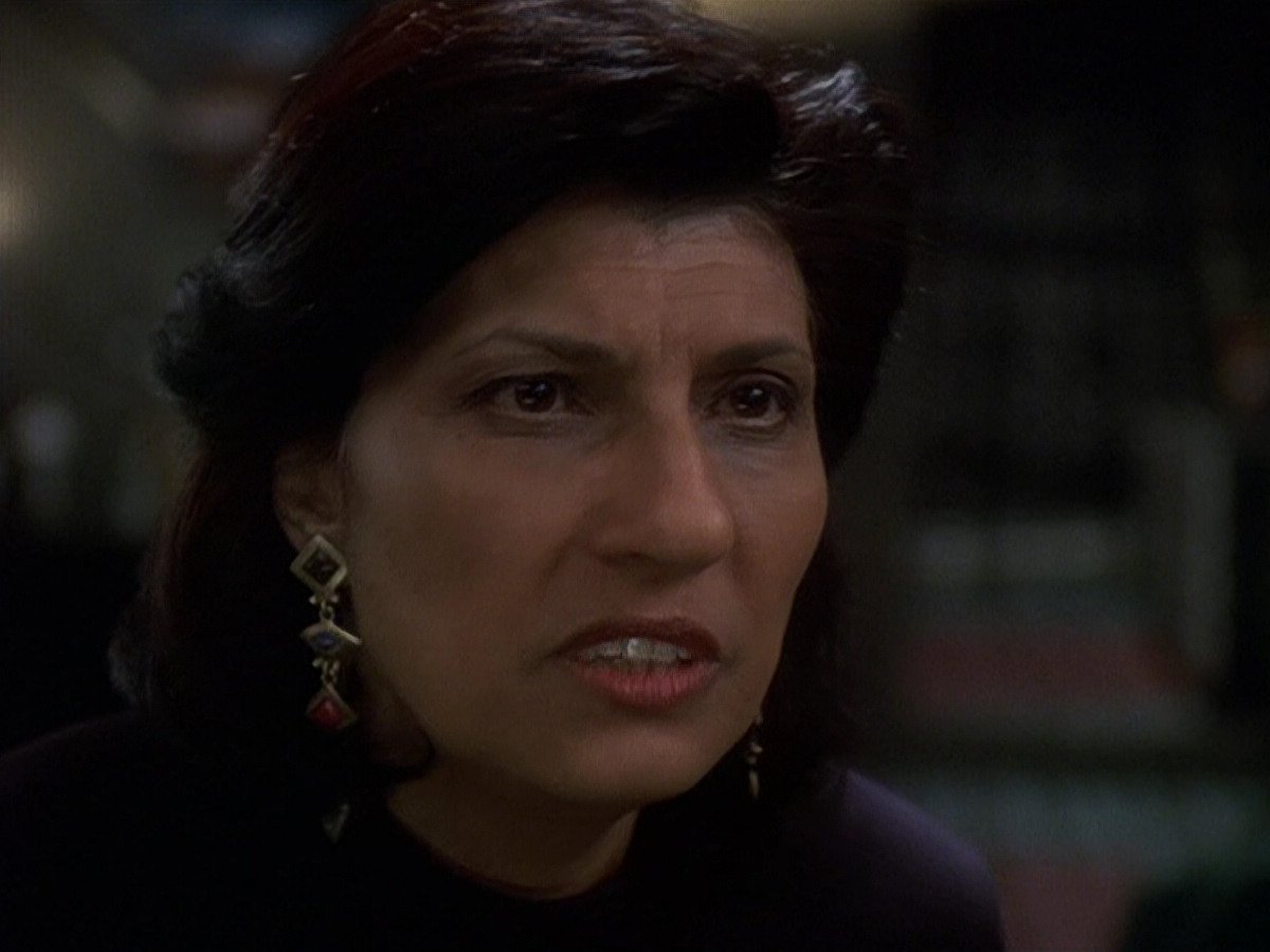 extant_StarTrek_DS9_5x16-DoctorBashirIPresume_03086.jpg