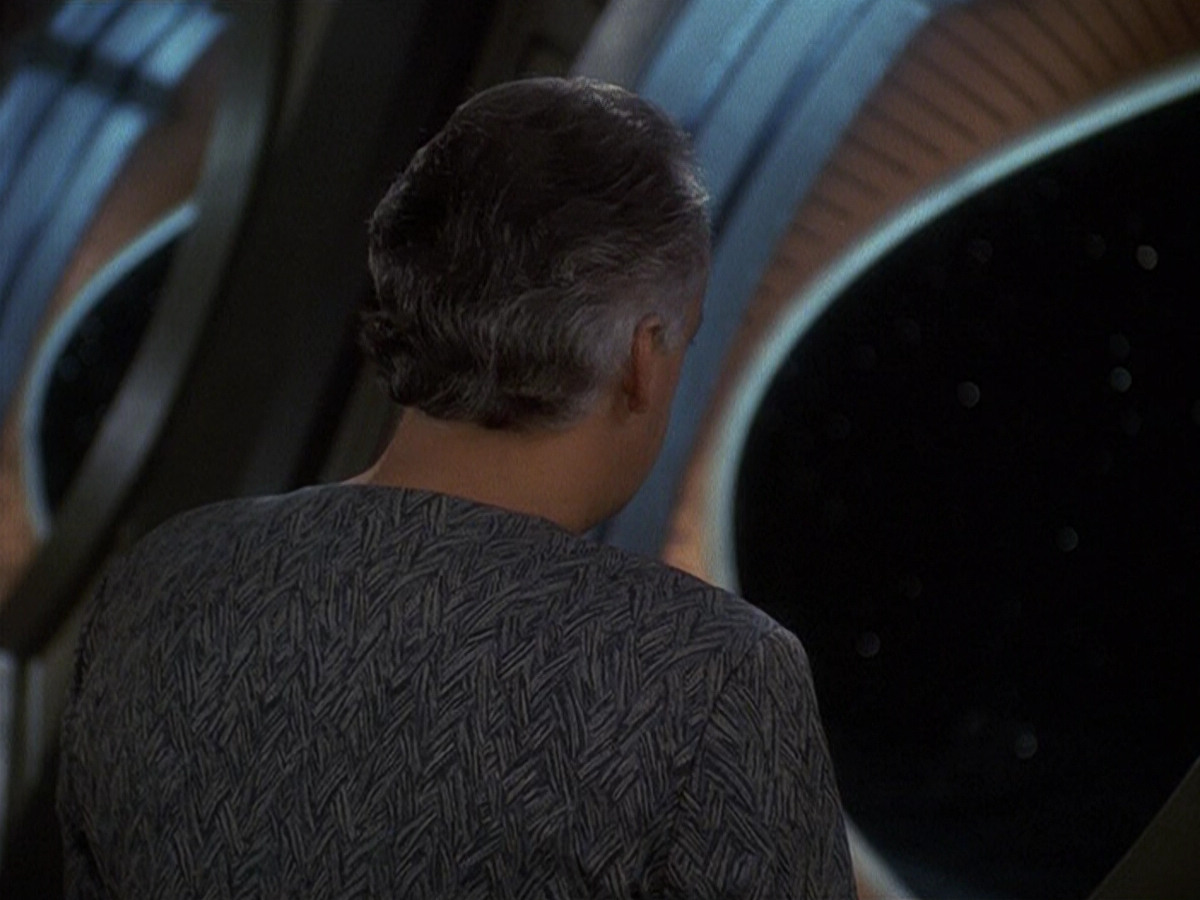 extant_StarTrek_DS9_5x16-DoctorBashirIPresume_03118.jpg