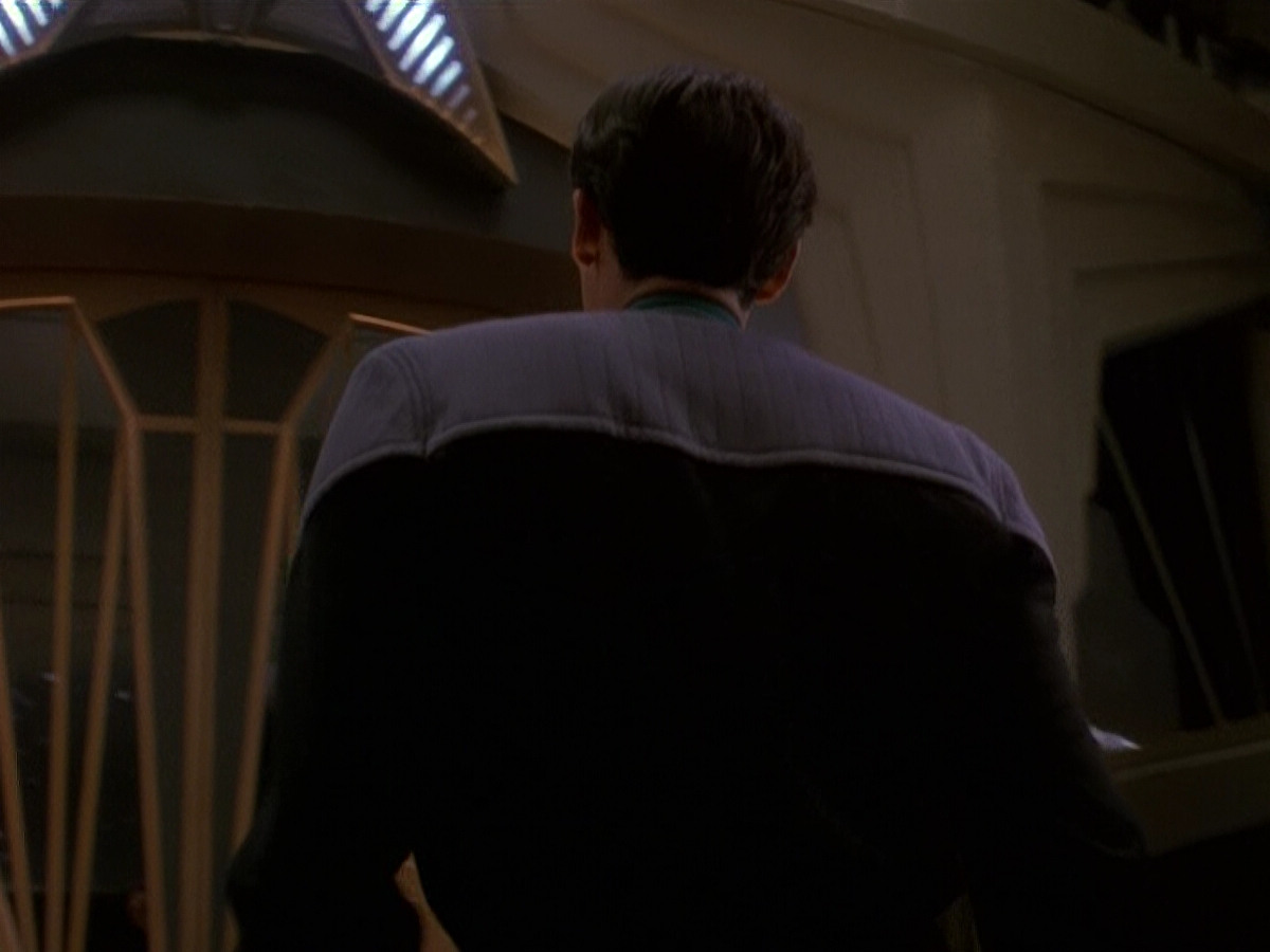 extant_StarTrek_DS9_5x16-DoctorBashirIPresume_03241.jpg