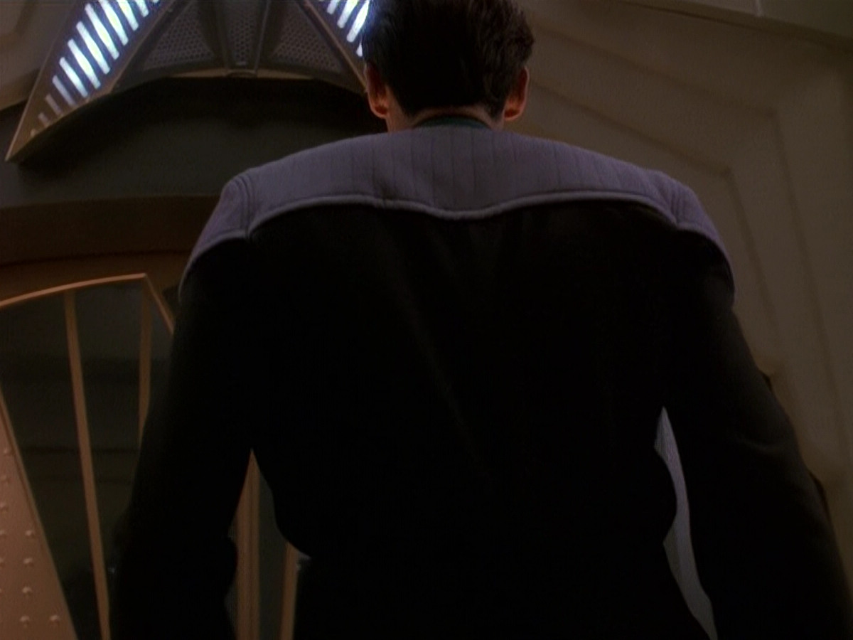 extant_StarTrek_DS9_5x16-DoctorBashirIPresume_03242.jpg