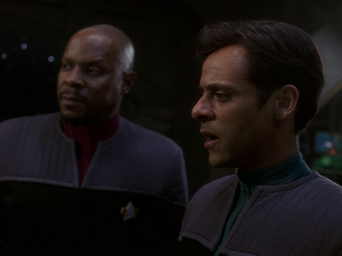 extant_StarTrek_DS9_5x16-DoctorBashirIPresume_03262.jpg