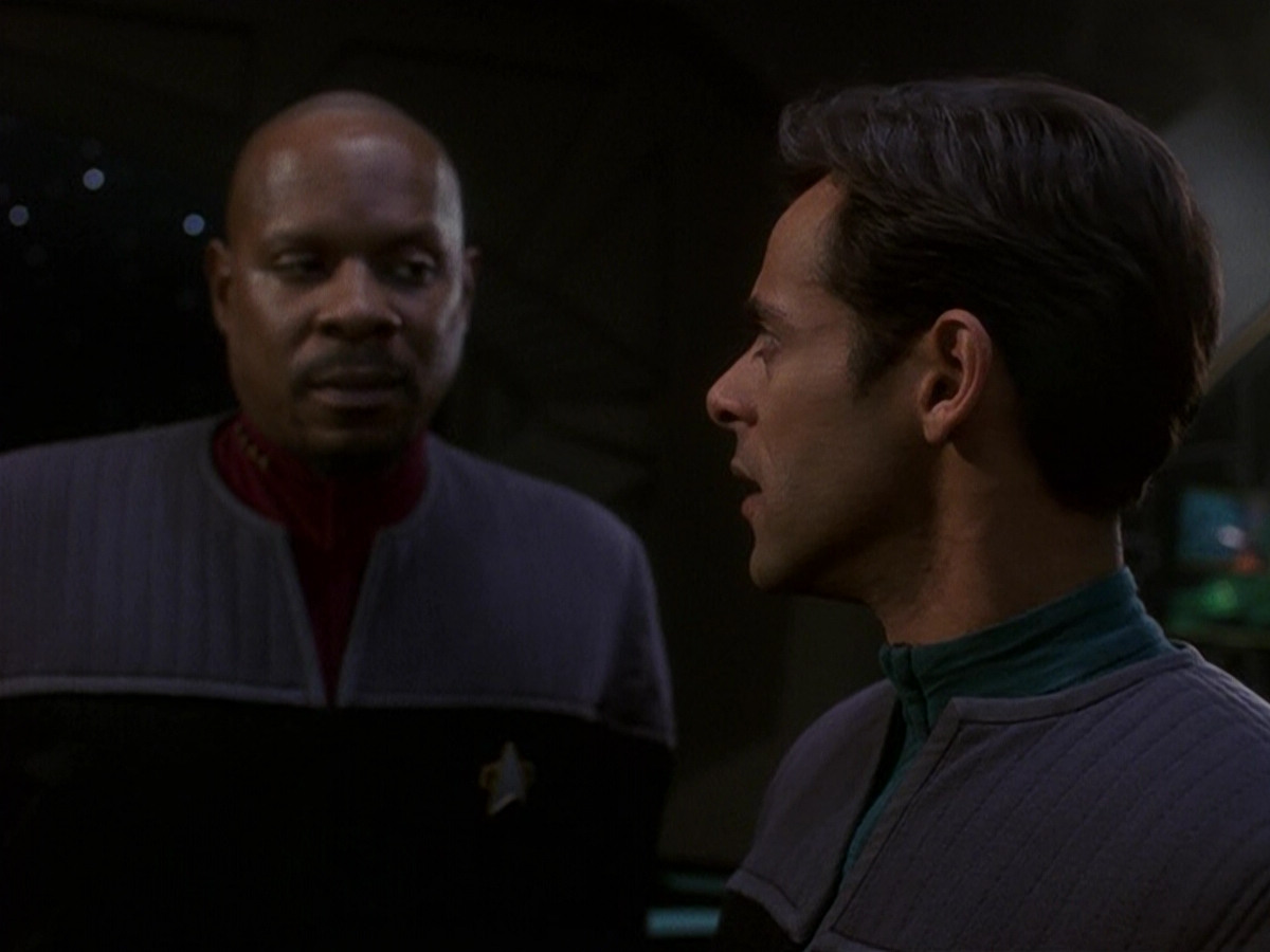 extant_StarTrek_DS9_5x16-DoctorBashirIPresume_03264.jpg